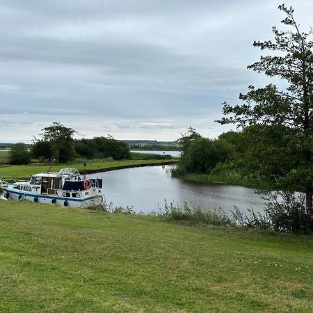 Home Near The River Shannon Rooskey Εξωτερικό φωτογραφία