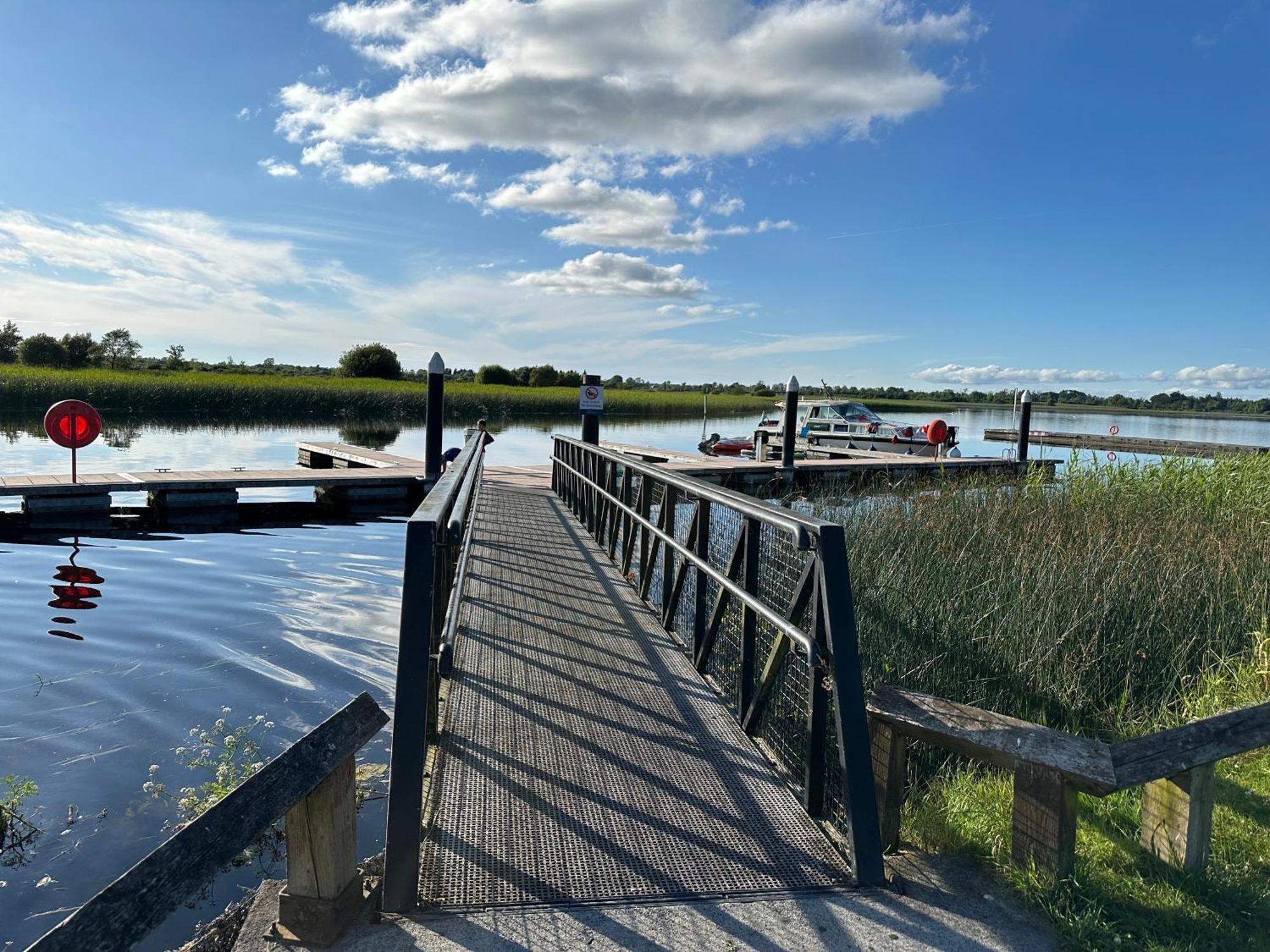 Home Near The River Shannon Rooskey Εξωτερικό φωτογραφία